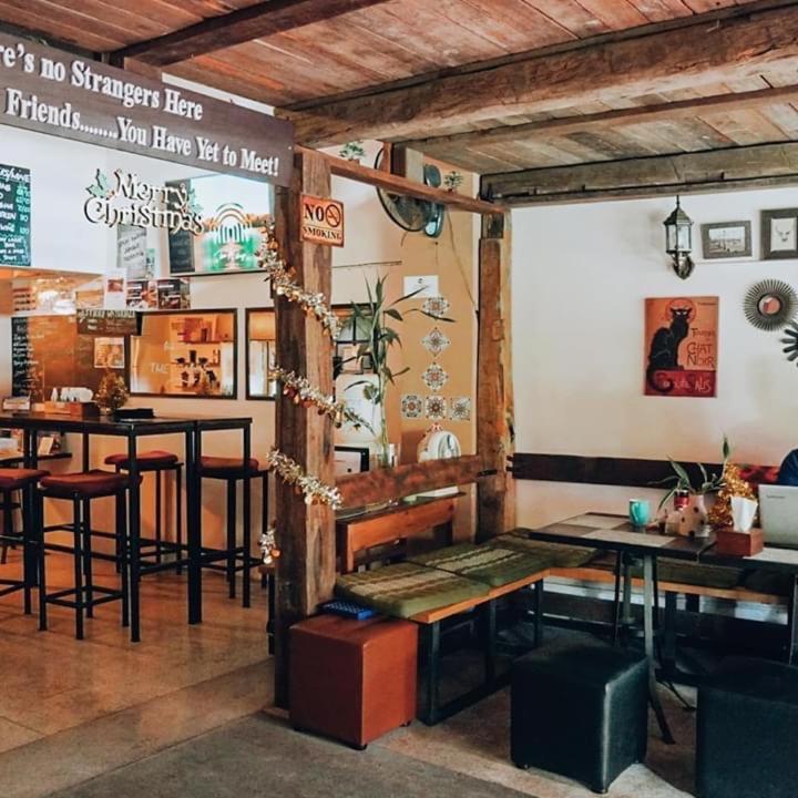 The Cabin Backpackers Hostel & Bar Csiangmaj Kültér fotó